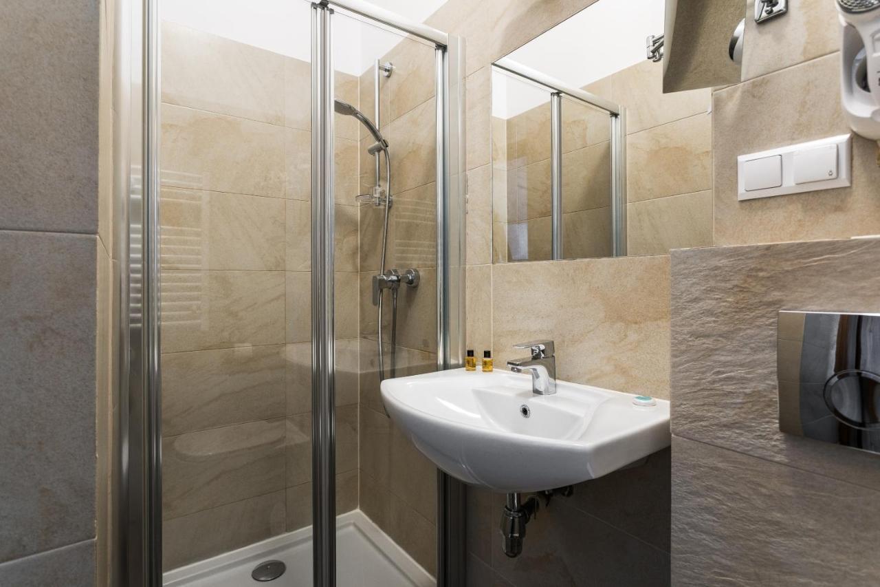 G12 Aparthotel Kraków Zewnętrze zdjęcie